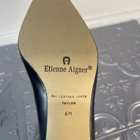 Brand NEW Etienne Aigner navy leather heels size 6 - Picture 7 of 7